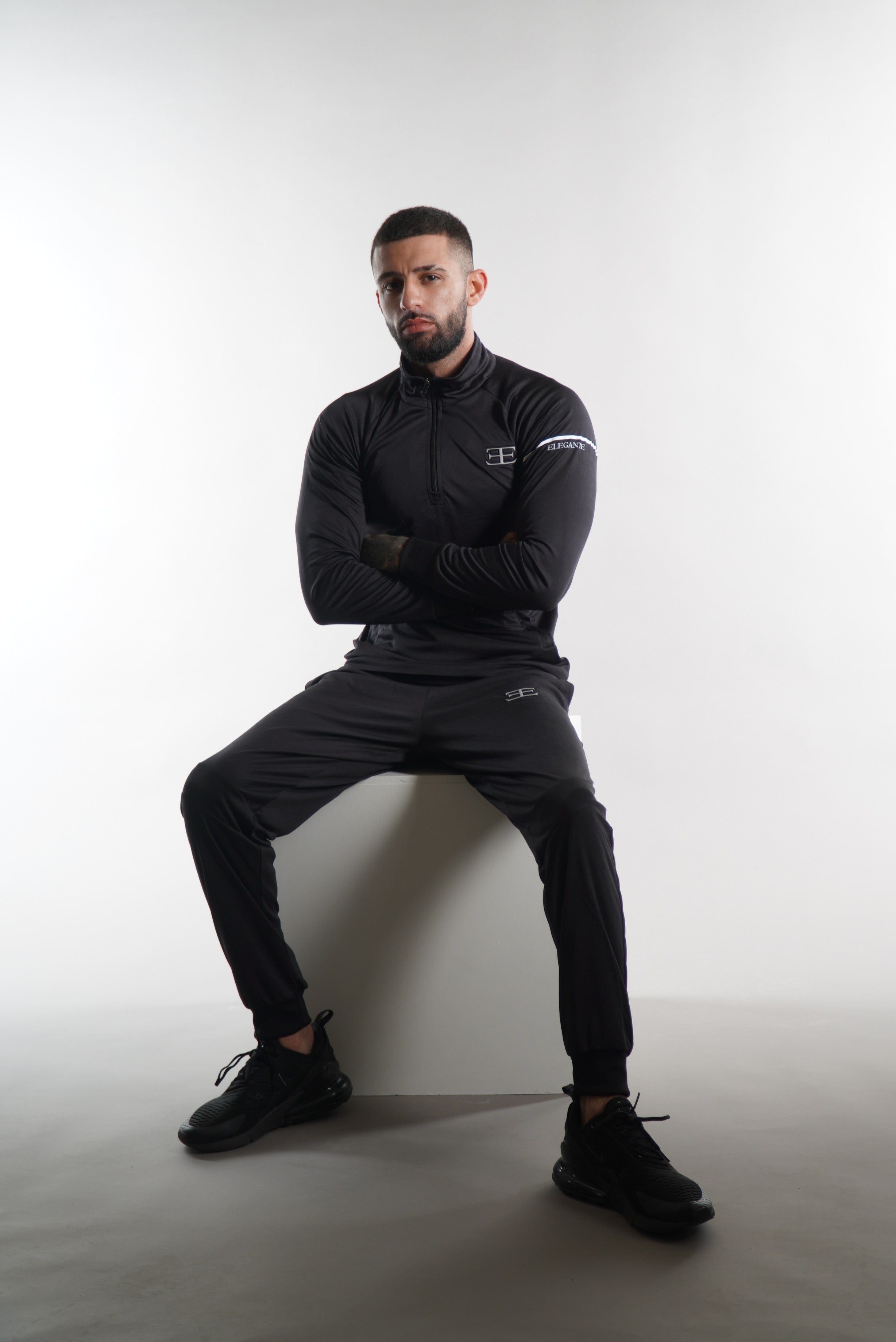 Men's Elegante black tracksuit top and joggers, sportswear, activewear, gym wear